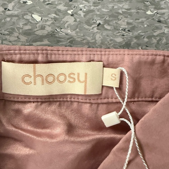 Chooni Women's Pink Crop Top - Picture 2 of 2